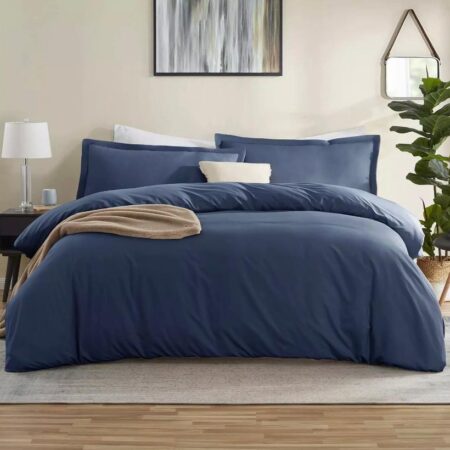 Navy blue quilted duvet set