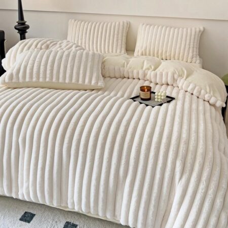 Fluffy stripe creamy white duvet cover set