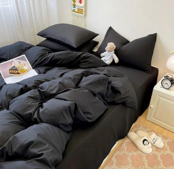 black duvet set