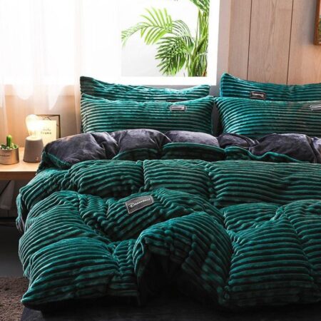 Fluffy Duvet and Duvet Cover Sets, Green Velvet soft and Warm, All Season Fur Duvet and Duvet Cover with Bedspread and Matching Pillowcases(4 by 6, 6 by 6, 6 by 7, 7 by 7) - Image 3