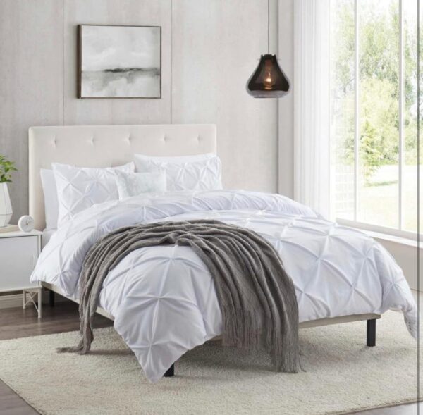 white pinch pleated duvet set