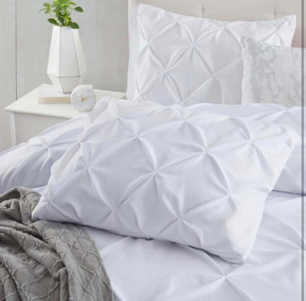 white pintuck pillowcases