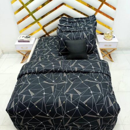 Black trident print bedding set