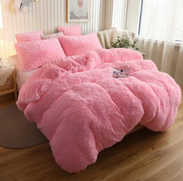 Pink faux fur shaggy duvet set