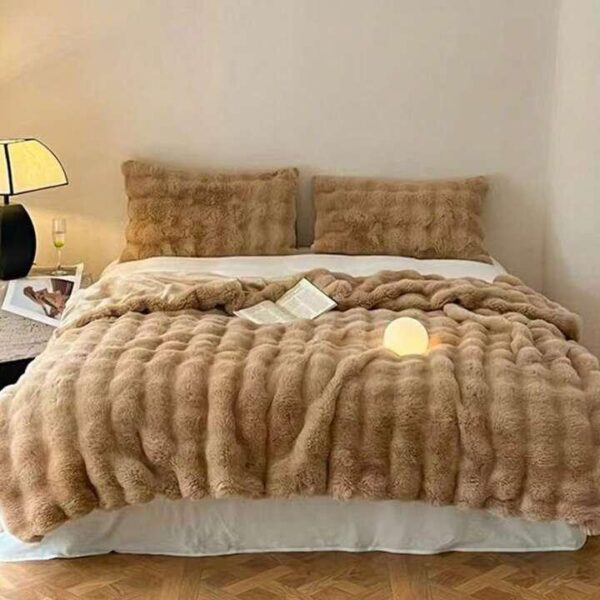 brown bubble blanket