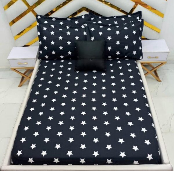 Black star bedsheet set