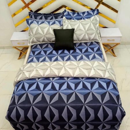 Blue and diamond geometric bedding set