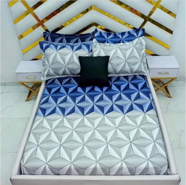 blue and diamond geometric bedsheet set