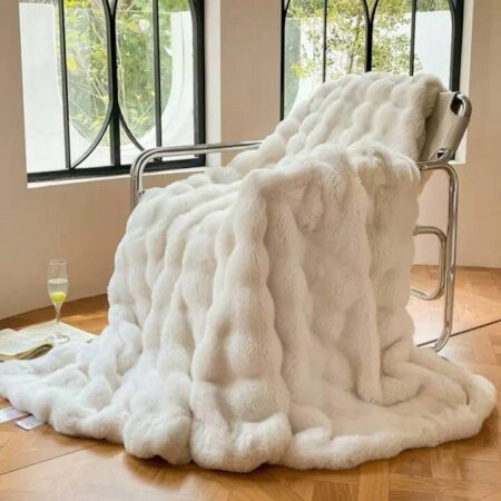 Plush fur bubble blanket