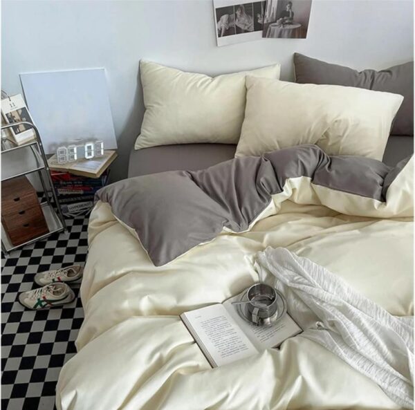 Milk and grey reversible duvet set