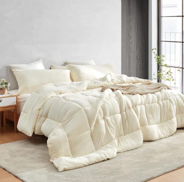 Off-white comforter set