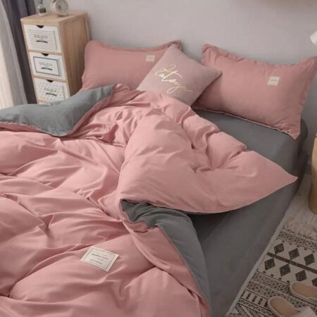 Pink reversible duvet set