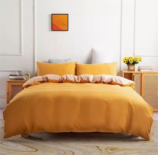 Yellow reversible duvet set