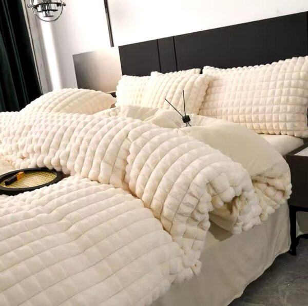 milk faux fur duvet set