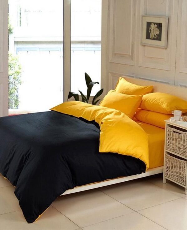 Black and yellow reversible duvet set