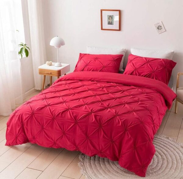 Red Pintuck duvet set