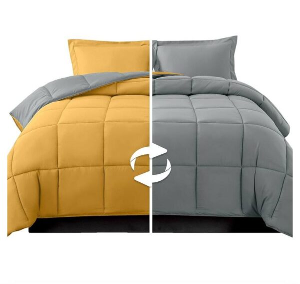 Reversible duvet set