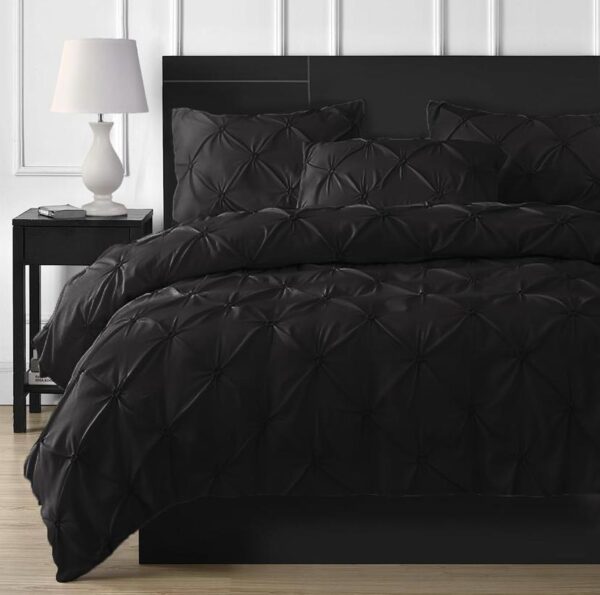 Black pintuck duvet set