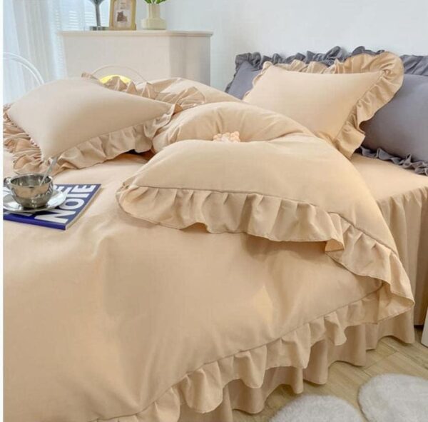 ruffles duvet cover set