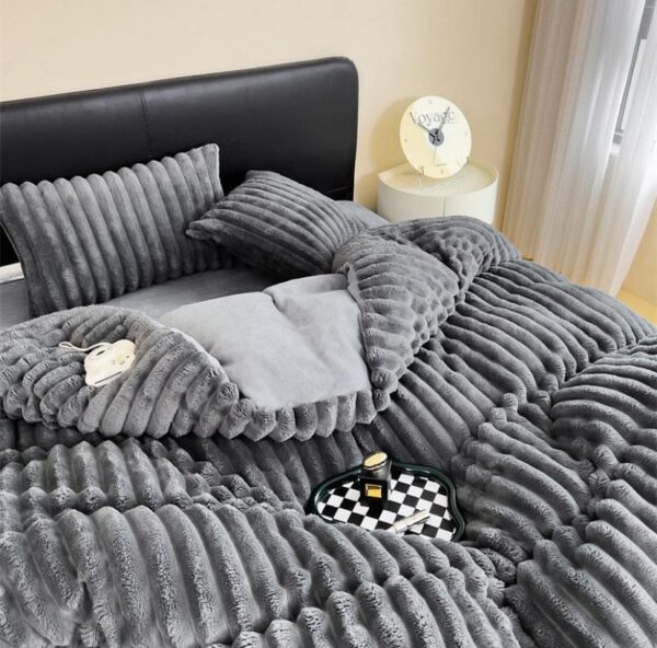 grey faux fur stripes duvet set