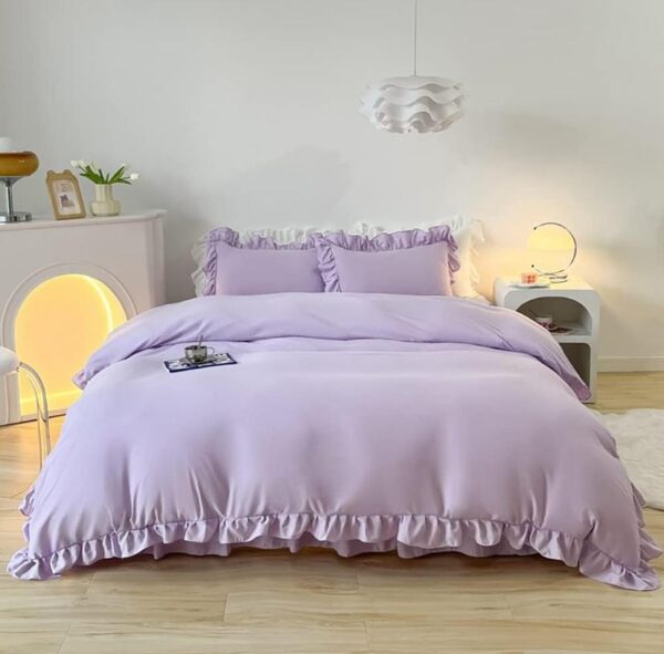 Purple ruffle bedding set