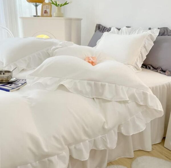 white ruffle duvet cover