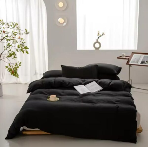 Black duvet set