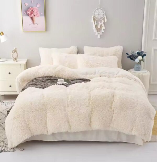 Faux fur fluffy cream white duvet set