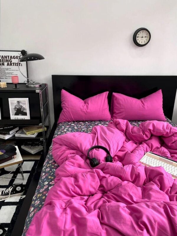 Fuchsia pink quilted duvet set