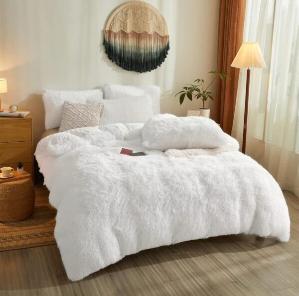 faux fur white bedding set