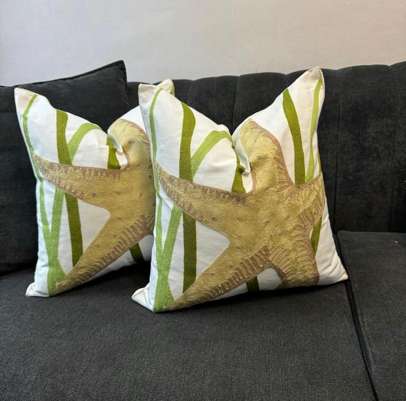 Fiber Filled 18 x 18 in Size Home Decorative Throws Pillow for Couch, Bed, Sofa, Home, Office Perfect Gift (White and Green Star)