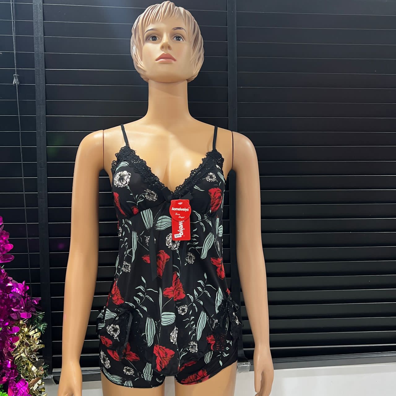 Women's Nightgown V-neck Sleepwear Lace Nightwear Soft and Comfy Lingerie for Women Black S M