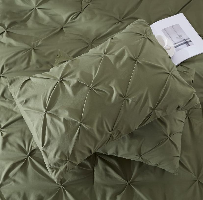 Olive Green Pintuck Duvet Set - High Quality Soft Durable and Skin Friendly Pintuck Duvet + Pillowcases and Bedspread Set 4 by 6, 6 by 6, 6 by 7, 7 by 7 Sizes - Image 5