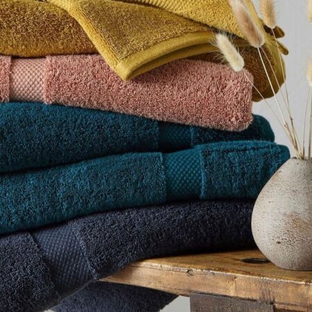 Soft Highly Absorbent Egyptians Cotton Bath Towels - Plush and Body Friendly, Premium Large Bath Towels for Hotel, Spa, Bathroom