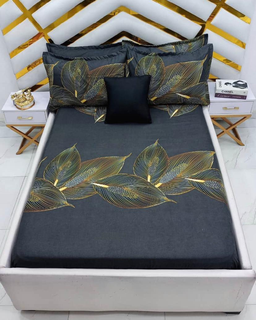 Black Fern Pattern Bedsheet Set, Comfortable and Skin Friendly Black Bedsheet with 2 Pillowcases Set 4 by 6(48 x 75) Full Size