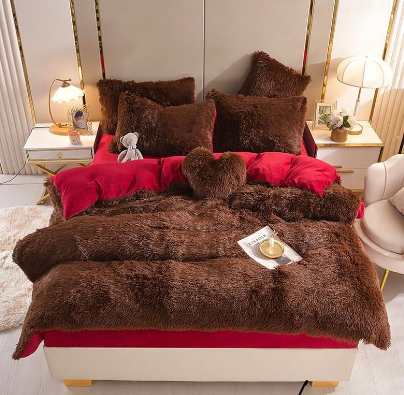 Fluffy Faux Fur Duvet Complete Set- Super Soft and Lush and Very Plush Duvet +Bedspread and Matching Pillowcases (Sizes: 4 by 6, 6 by 6, 6 by 7, 7 by 7)