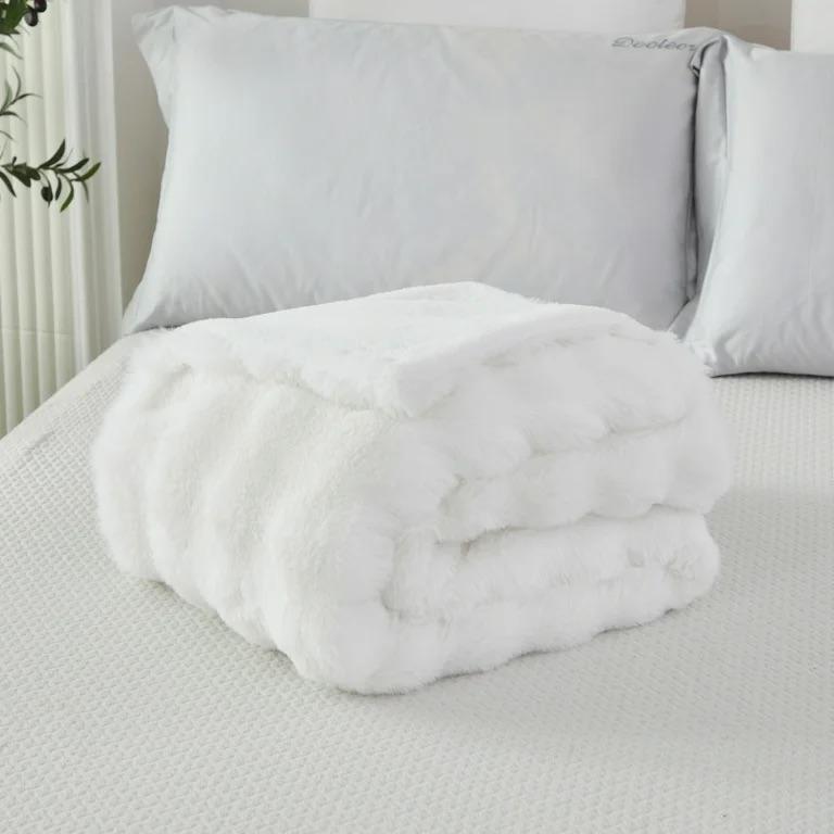 White Faux Rabbit Fur Buddle Throw Blanket - Fluffy Plush Throw Blanket for Couch Chair Bed Perfect Gift (51 x 63, 63 x 79, 71 x 79) White - Image 5