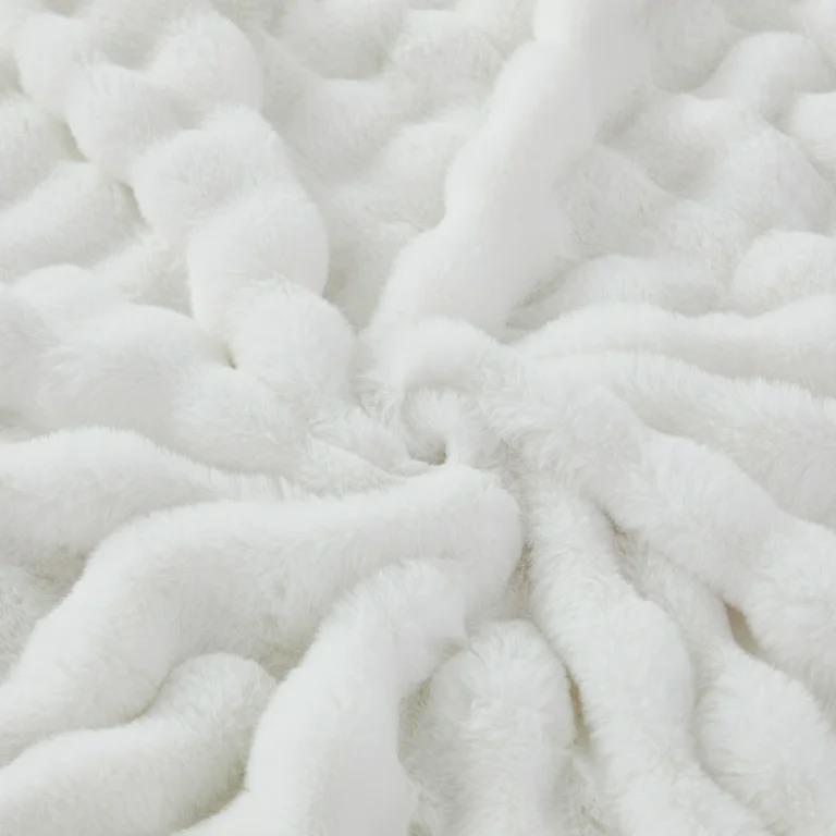 White Faux Rabbit Fur Buddle Throw Blanket - Fluffy Plush Throw Blanket for Couch Chair Bed Perfect Gift (51 x 63, 63 x 79, 71 x 79) White - Image 6