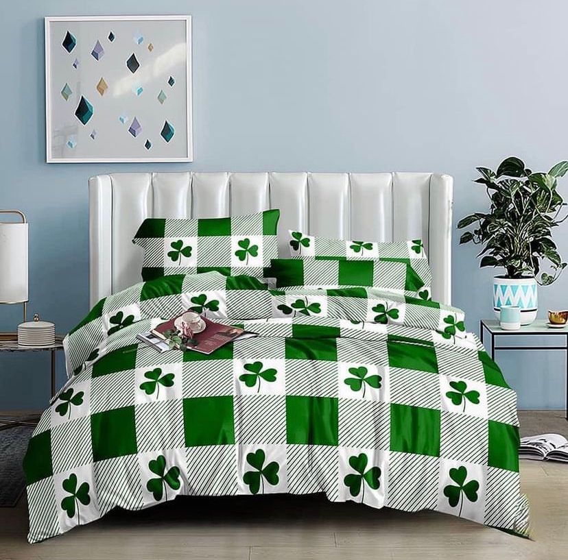 Green Check Pattern Bedspread Matching Pillowcases Set Skin Friendly Doesn't Shred Nor Fade (4 x 6, 6 x 6, 6 x 7, 7 x 7)