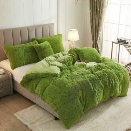 Faux Fur Green Duvet Set