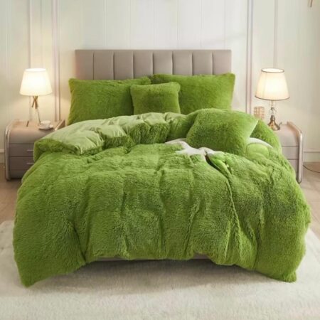 Green Fur Duvet sets, Super Comfortable, Fluffy Soft and Very Lush Fur Duvet +Bedspread and Pillowcases Set, Sizes: 4 by 6, 6 by 6, 6 by 7, 7 by 7