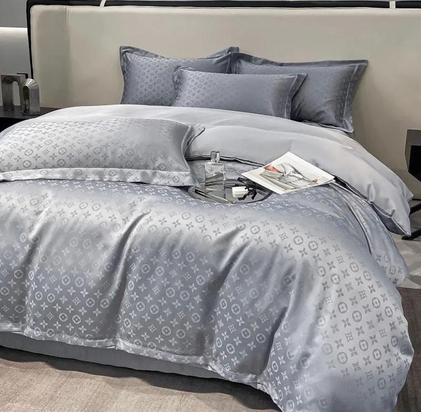 Grey Designer Duvet Set, Louis Vuitton- High Quality Complete set, Sizes 6 by 6, 6 by 7