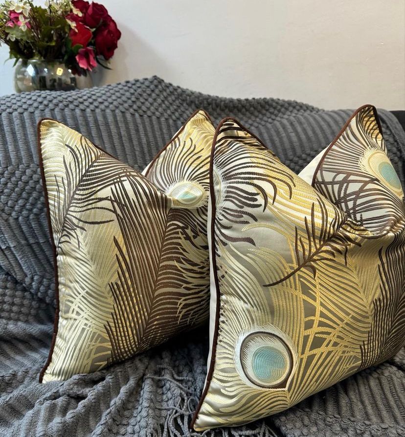 Embroidered Peacock Feather Decorative Fiber Filled Throw Pillow and Cover, 18x 18Inch (45cmx45cm) Feather Light Brown Throw Pillow for Couch, Sofa, Chair, Livingroom, Bedroom, Office, Car, Perfect Gift