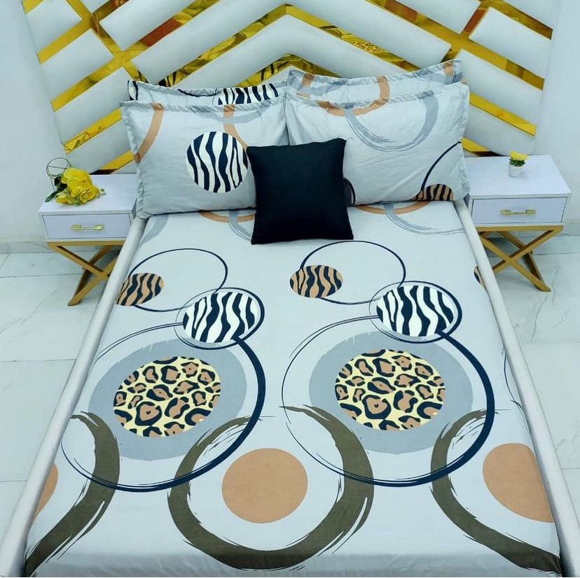 White Circle Pattern Bedsheet Set, Full Size 4 by 6 Circle Pattern Bedsheet Set, Fade and Shred Resistant Printed Cotton Bedsheet Set, Comfortable and Durable Bedsheet with Pillowcases