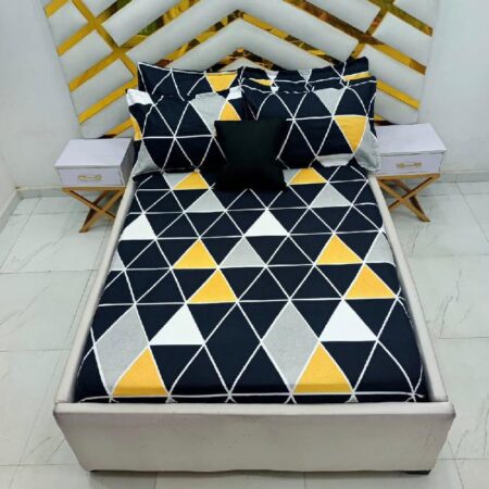 Black Yellow White Ash Full 4 by 6 Bedsheet Set, Geometry Triangle Printed Cotton Bedsheet Set with 2 Pillowcases Set for Boys Girls
