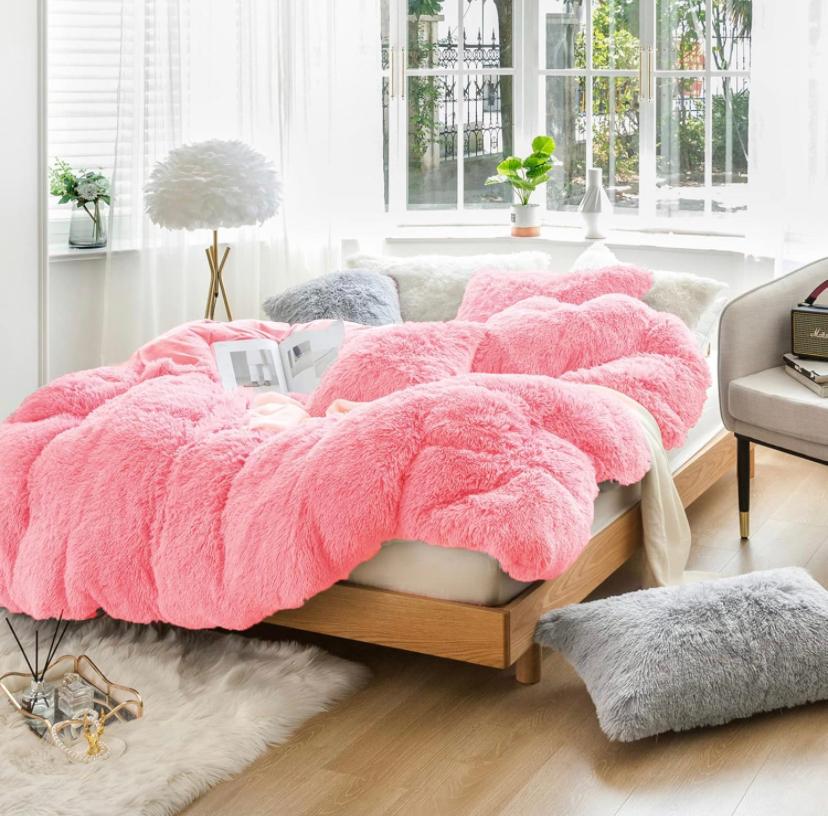 Faux Fur Shaggy Ultra Soft and Plush Duvet Set - Warm and Breathable Crystal Velvet Duvet Set (1Fluffy Faux Fur Duvet with 2- 4 Faux Fur Matching Pillowcases and Bedspread Set) (4 by 6, 6 by 6, 6 by 7, 7 by 7)|Pink - Image 3