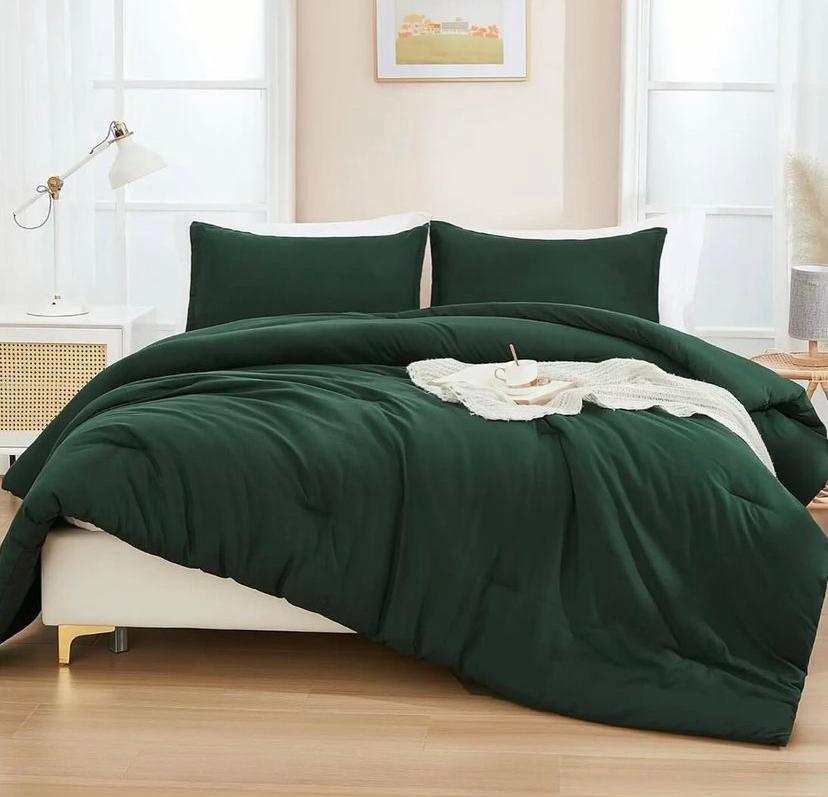 Luxury Plain Green Duvet set +2/4 pillowcases and Bedsheet Breathable and Lightweight Perfect Gift