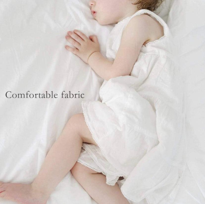 Classic Modern Red/Grey Reversible Duvet Sets - Soft and Comfortable Duvet with Bedsheet and Matching Pillowcases Set (4 by 6, 6 by 6, 6 by 7, 7 by 7) - Image 5