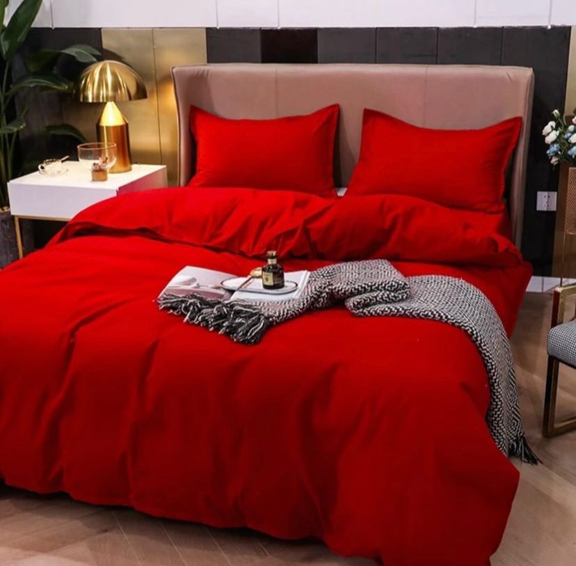 Red Duvet with Matching Pillowcases and Bedsheet Set, Soft Breathable and Skin Friendly Comforter Set, Duvet For Family, Perfect Gift (4 x 6, 6 x 6, 6 x 7, 7 x 7)