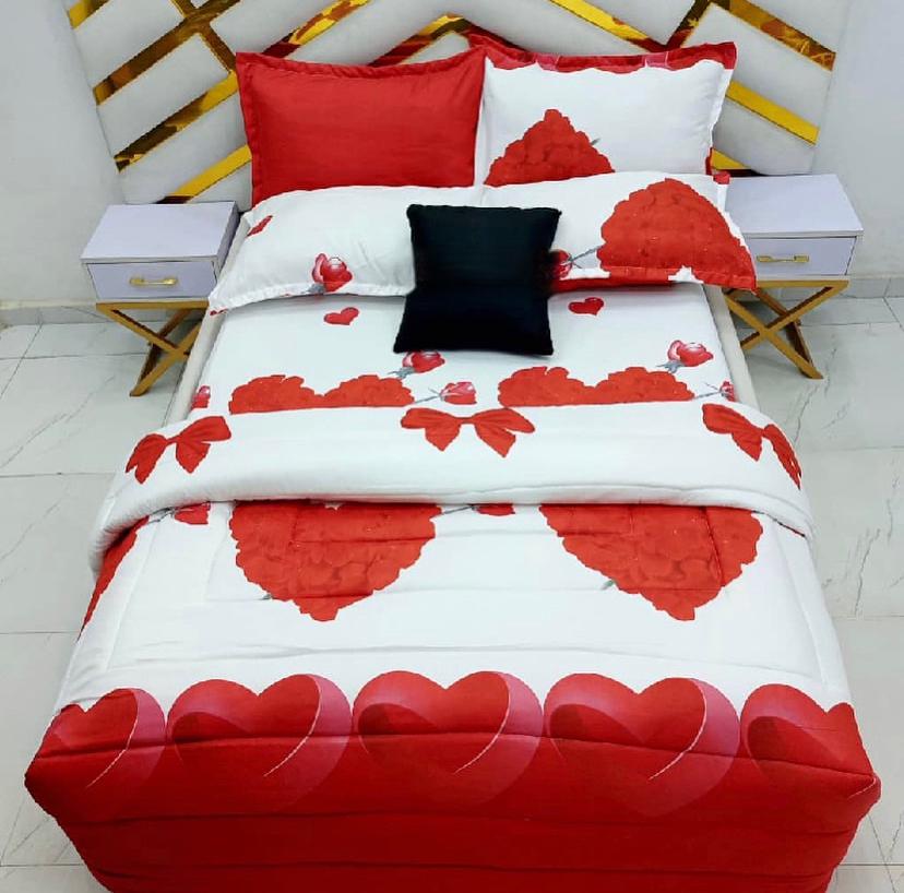 6 Piece Red Love Pattern Duvet Set, 7 by 7 King Cute and Beautiful Love Printed Duvet Set, Comfortable and Skin-Friendly Quilted Duvet with 1 Bedsheet, 4 Pillowcases Set